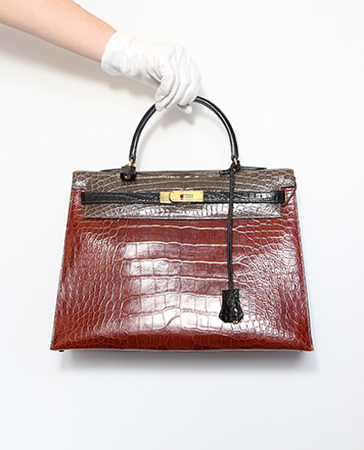 Kelly 35 Alligator Skin in Miel/Black/Gris Torturelle, front view